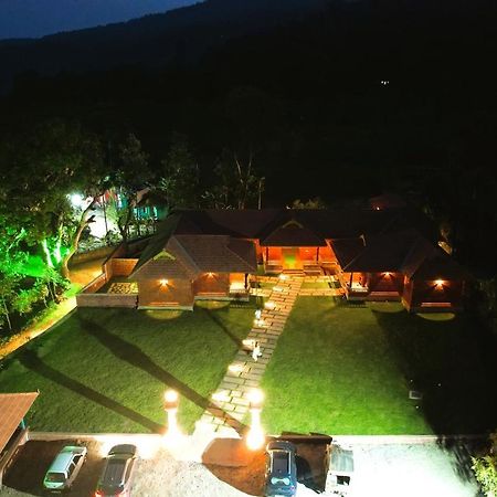 Parampara Resort By Malnadstays Kalasa Екстериор снимка