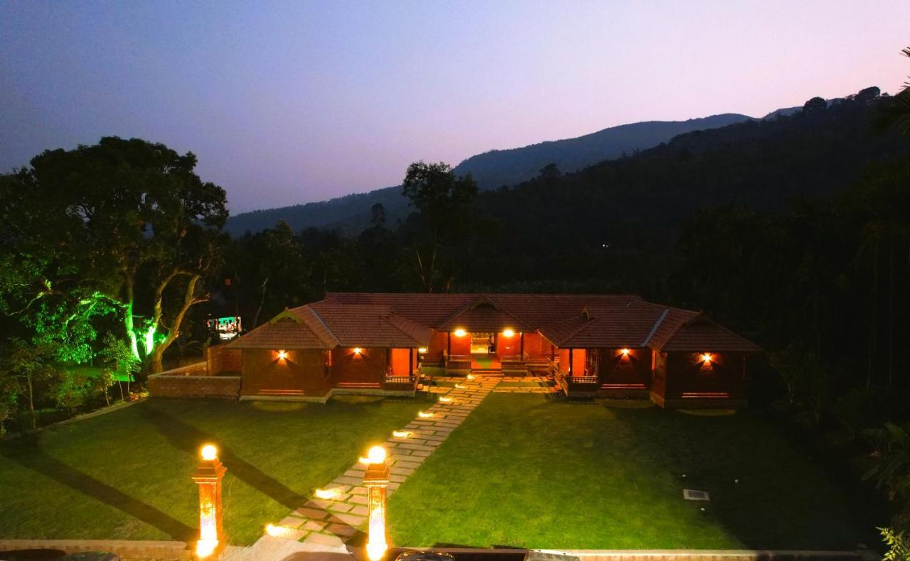 Parampara Resort By Malnadstays Kalasa Екстериор снимка